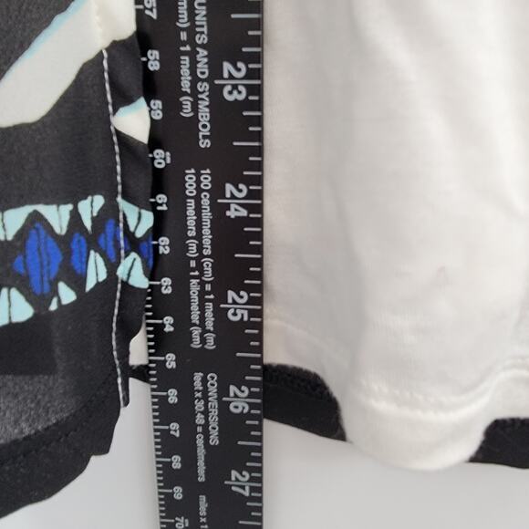 Apt. 9 Women's Geometric Striped Print‎ Tank Top Size Small - Picture 9 of 10